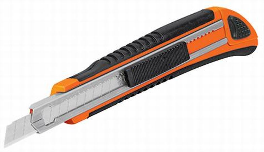 Cutter 9 mm profesional con alma metálica y grip, Truper CUT-5X, 16971