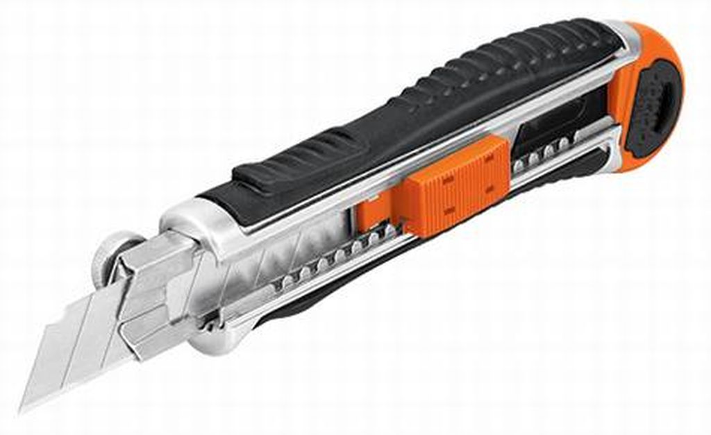 Cutter 18 mm trabajo pesado c/alma metálica y grip, Expert CUT-6XX, 16976