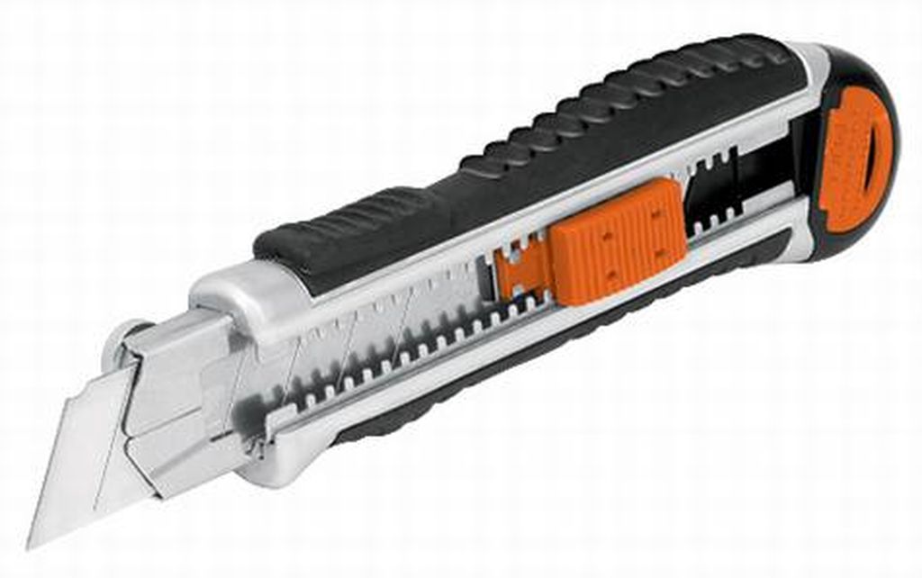 Cutter 25 mm trabajo pesado c/alma metálica y grip, Expert CUT-7XX, 17902