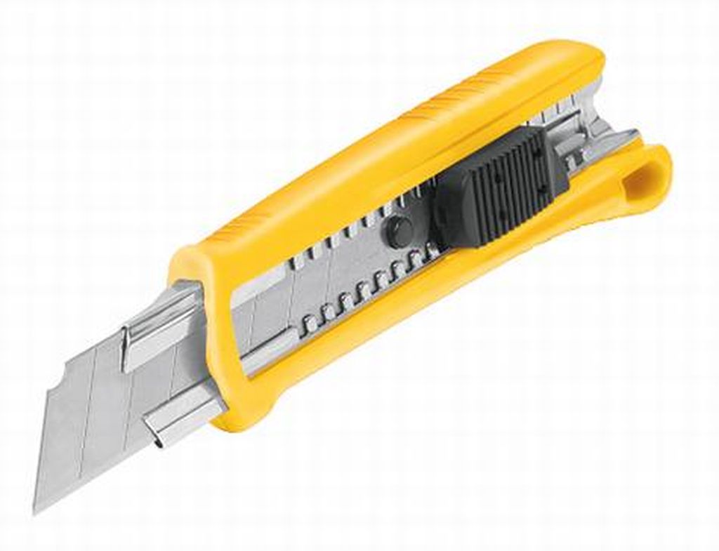 Cutter 18 mm plástico con alma metálica, Pretul CUT-6P, 22396