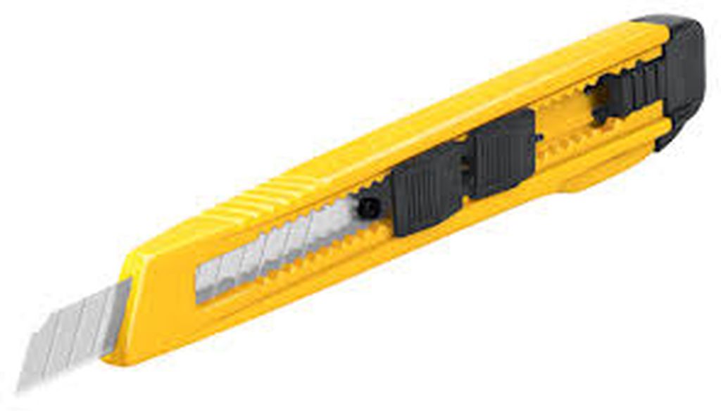Cutter 9 mm plástico, Pretul CUT-5PB, 22403