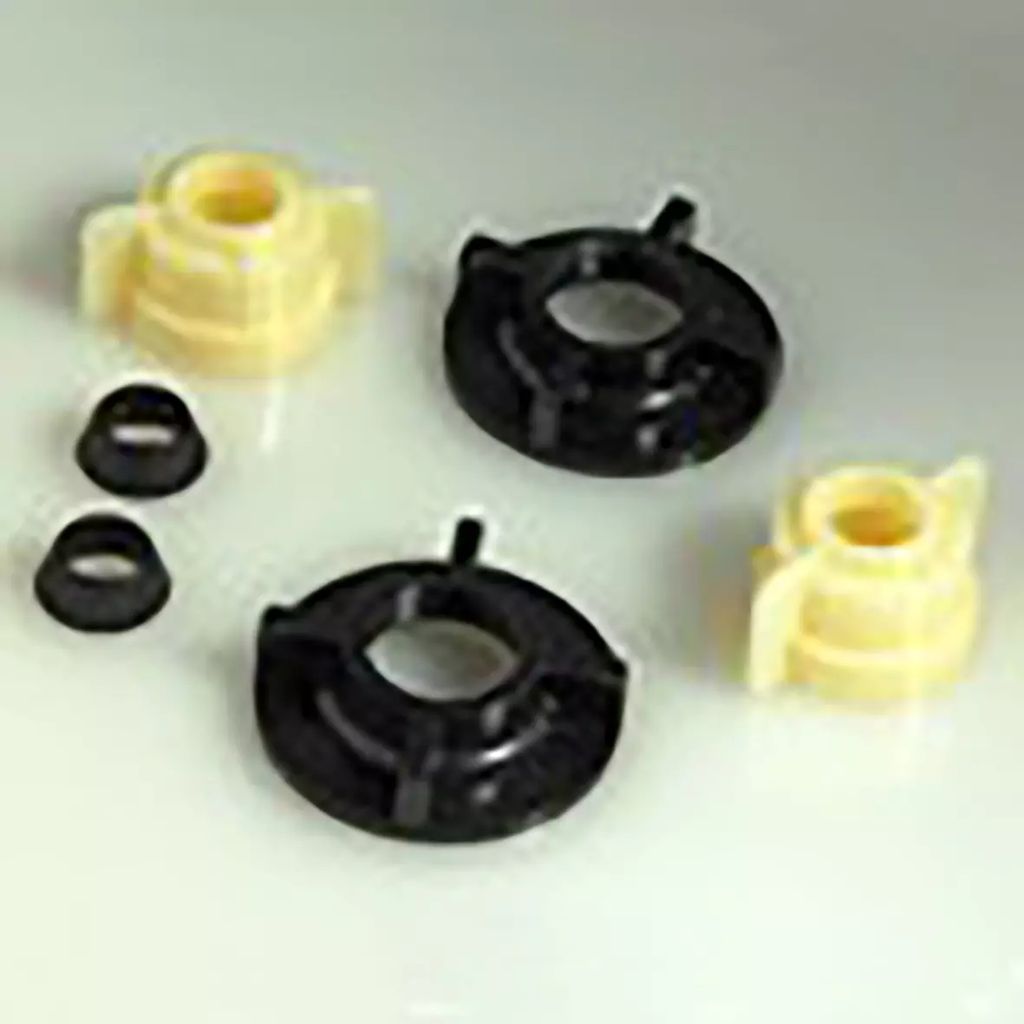 JUEGO DE TUERCAS DE PLASTICO PARA MEZCLADORAS DE 4" Y 8", MIBER